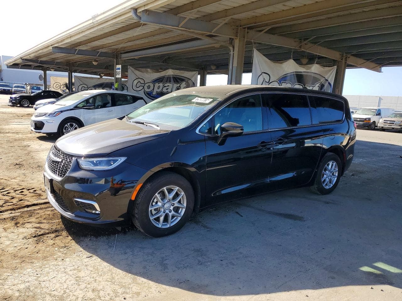 Chrysler Pacifica 2025 z USA