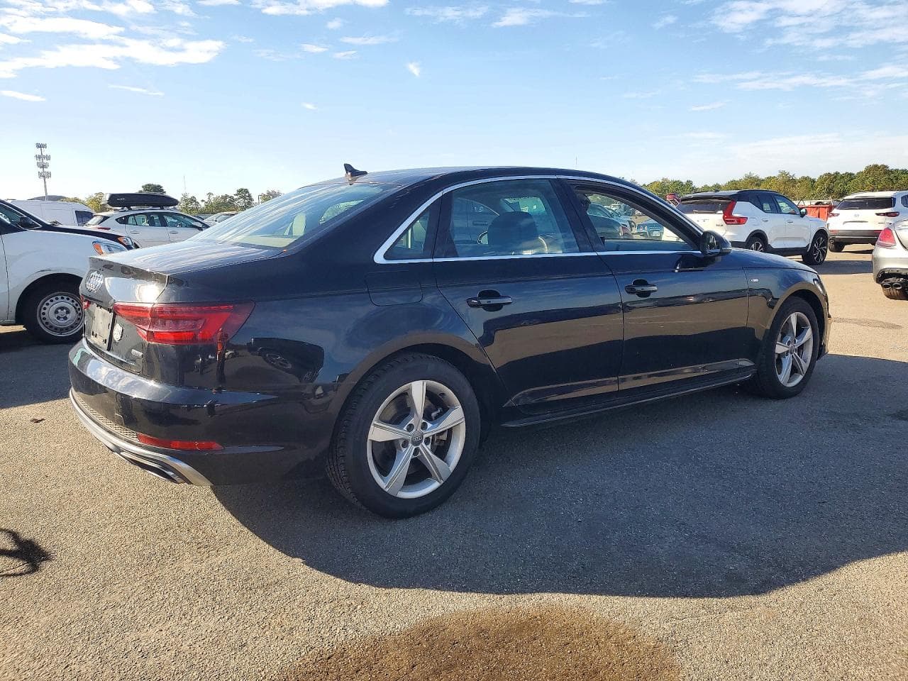 2019 Audi A4 Premium - foto 3