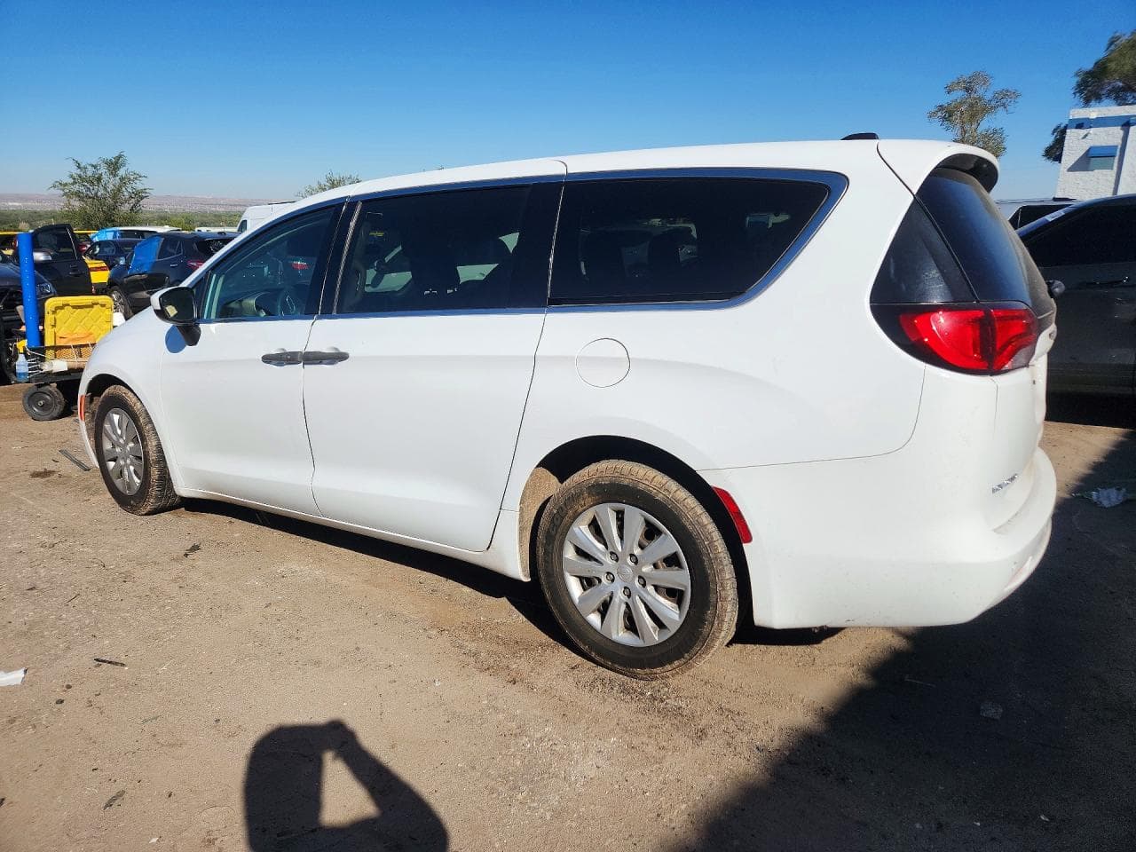 2020 Chrysler Voyager L - foto 2