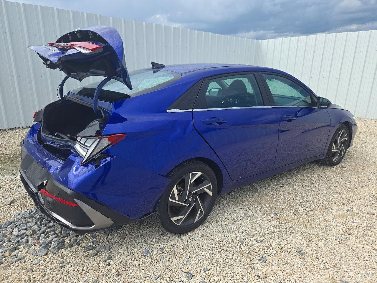 2025 Hyundai Elantra Sel - foto 3