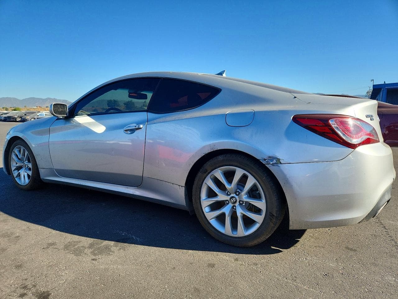 2013 Hyundai Genesis Coupe 2.0T Premium - foto 2