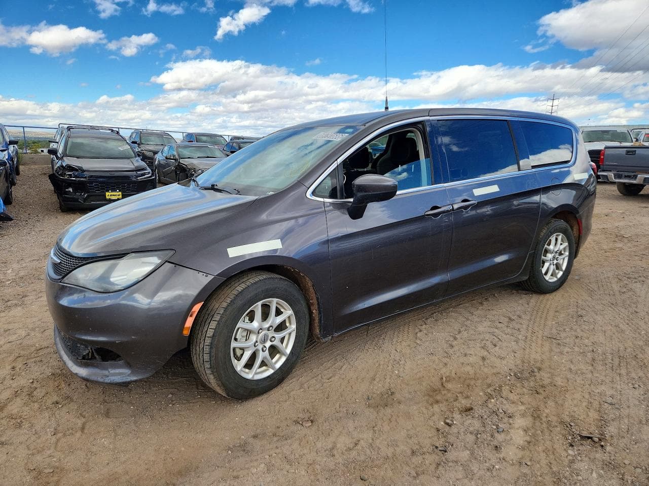 Chrysler Voyager 2022 z USA