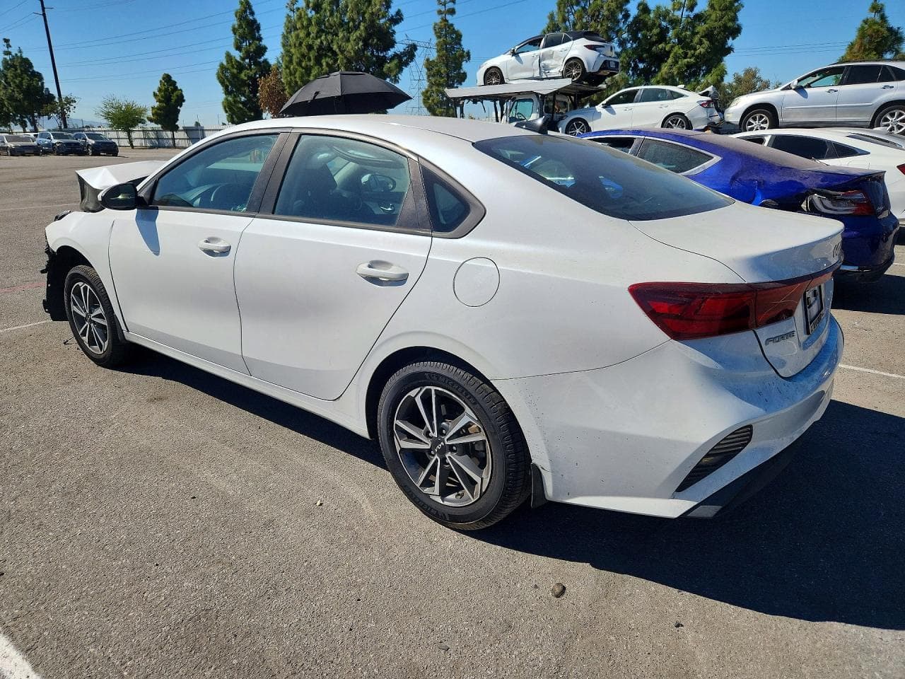 2023 Kia Forte Lxs - foto 2