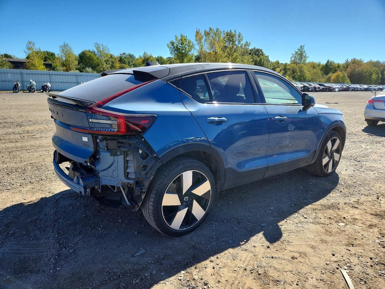 2022 Volvo C40 P8 Recharge Ultimate - foto 3