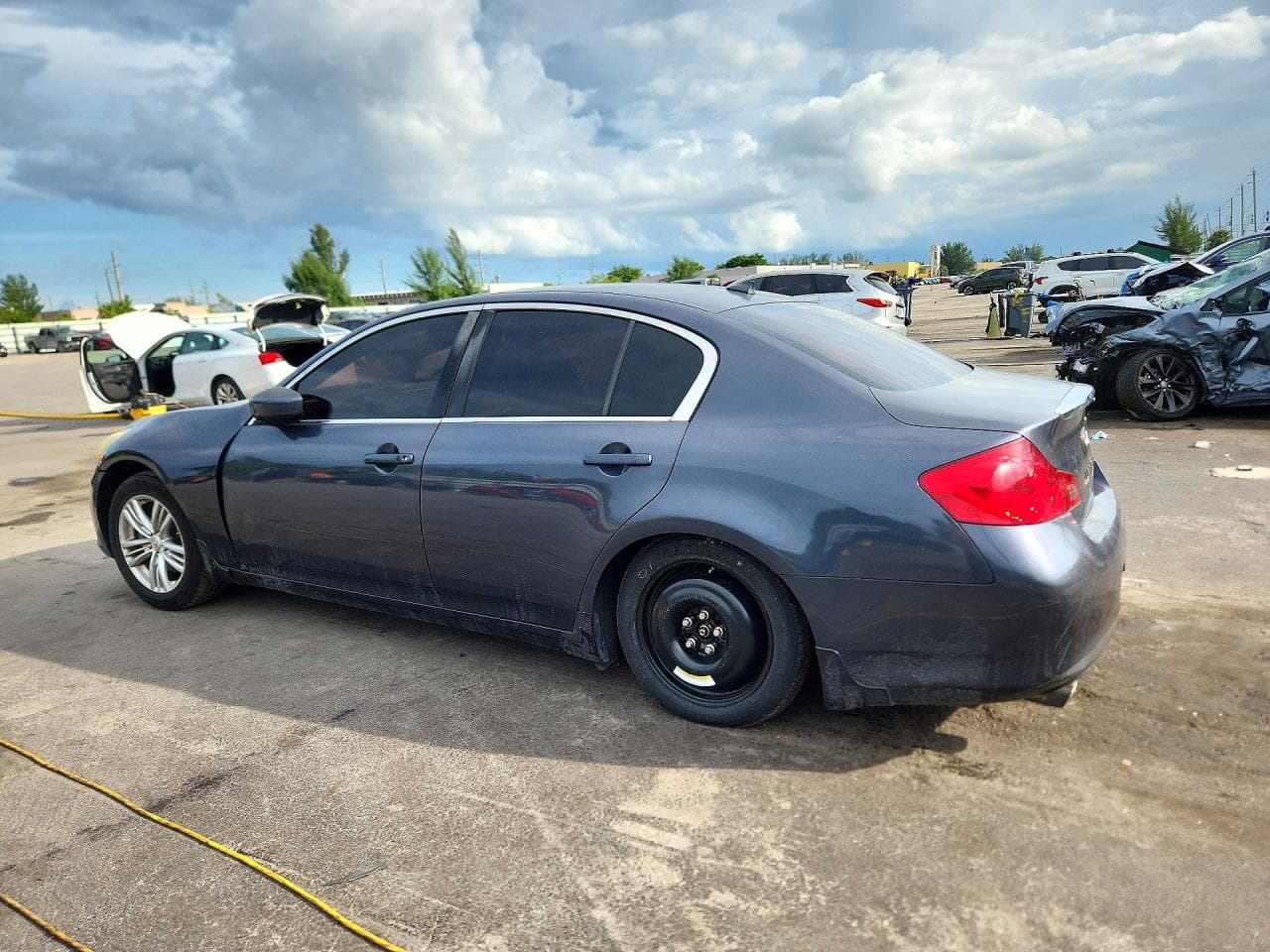 2012 Infiniti G25 Sedan Base - foto 2