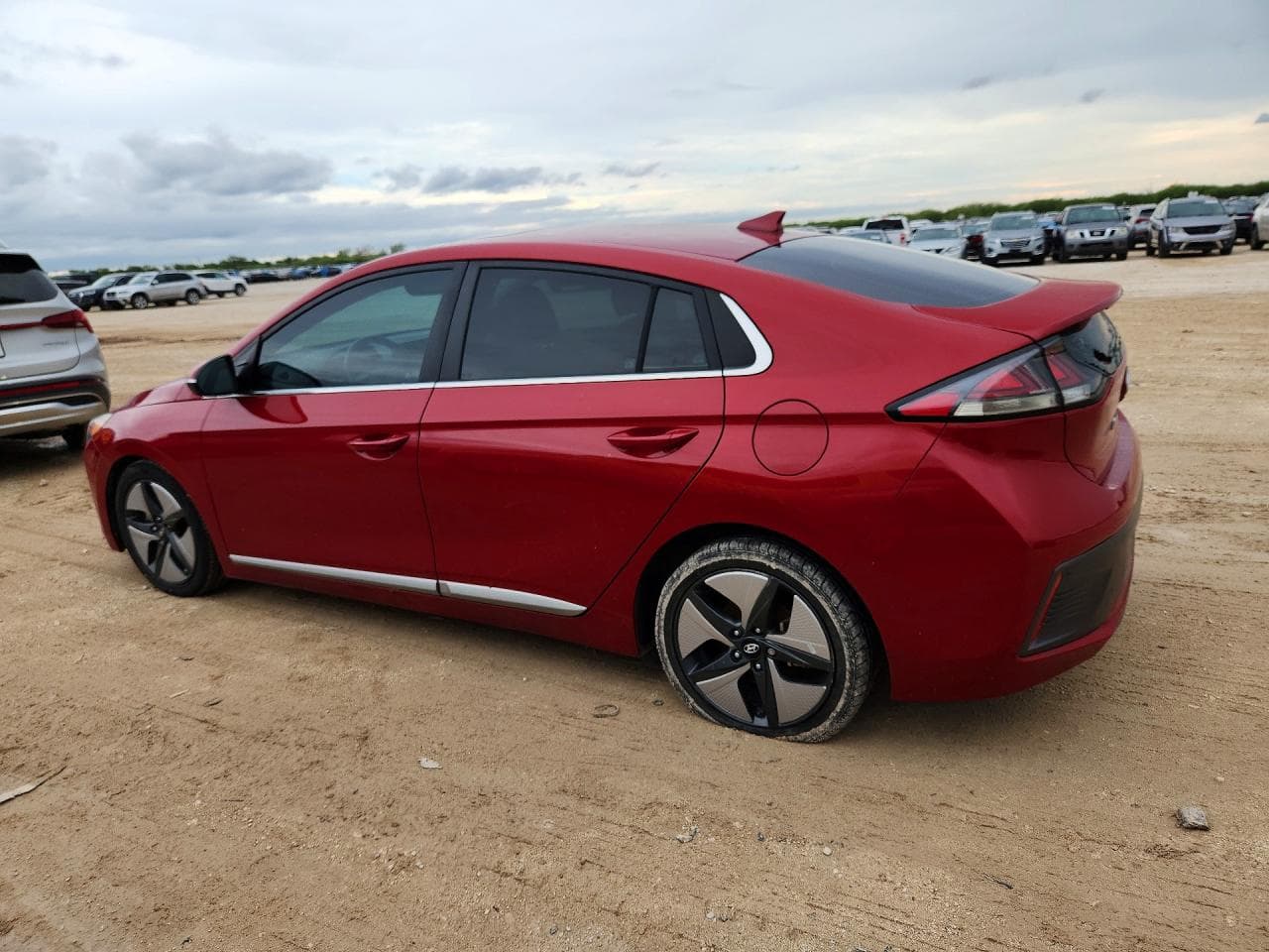 2022 Hyundai Ioniq Sel - foto 2