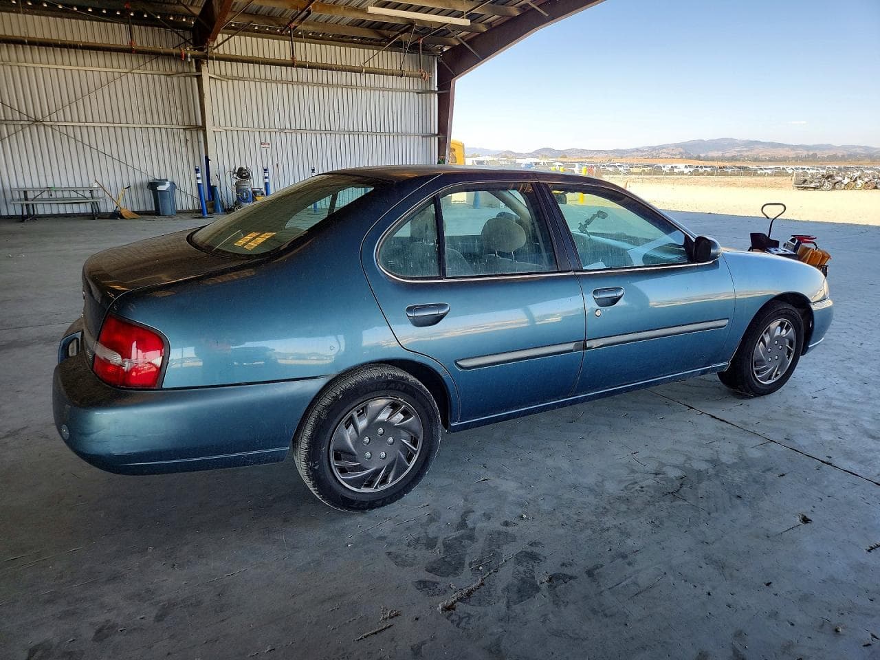 2001 Nissan Altima Xe - foto 3
