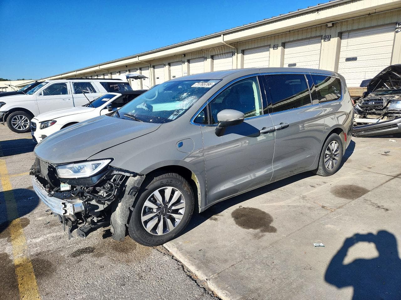 Chrysler Pacifica 2023 z USA