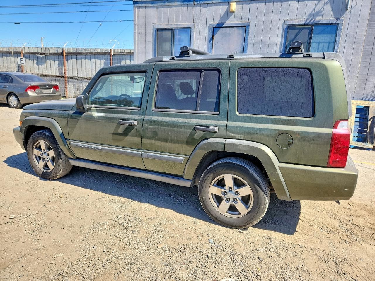 2006 Jeep Commander - foto 2
