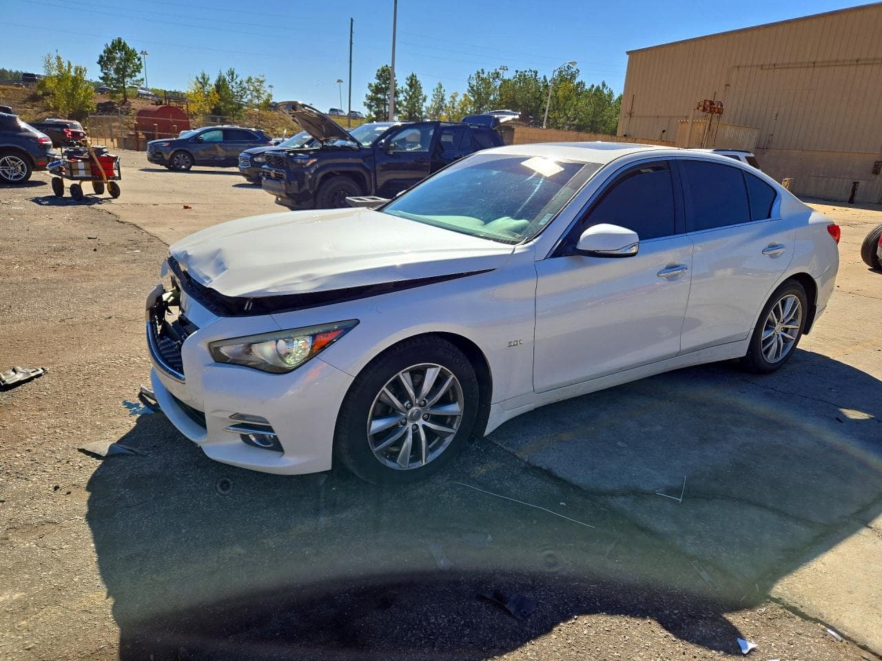 Infiniti Q50 2016 z USA