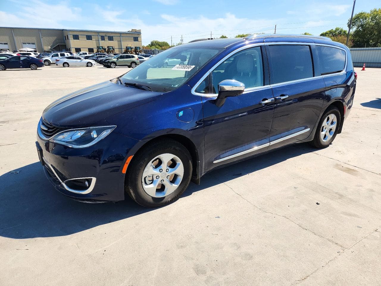 Chrysler Pacifica 2017 z USA
