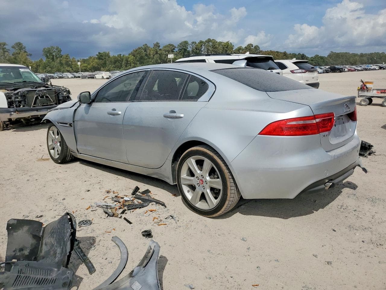 2018 Jaguar Xe Premium - foto 2