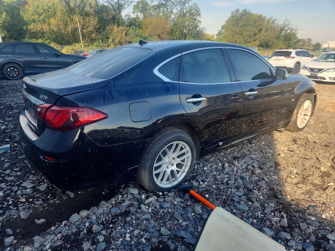 2015 Infiniti Q70 3.7 - foto 3