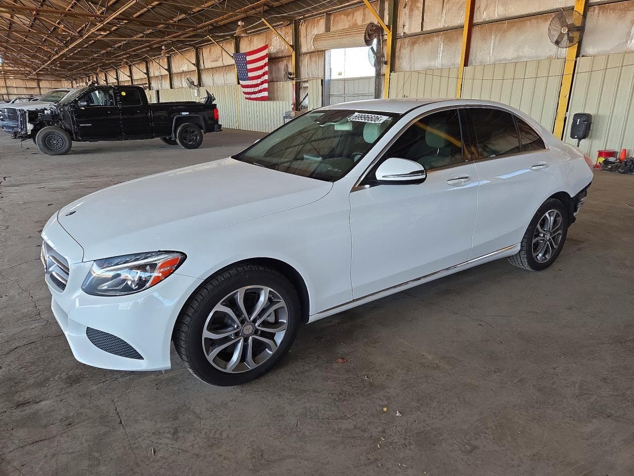 Mercedes-Benz C-klasse 2017 z USA