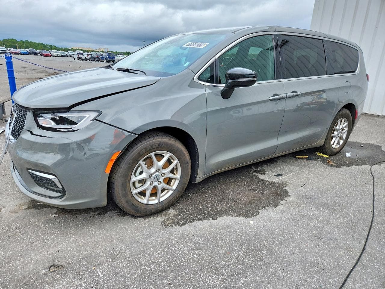Chrysler Pacifica 2025 z USA