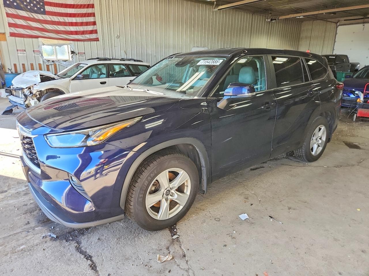 2023 Toyota Highlander Le
