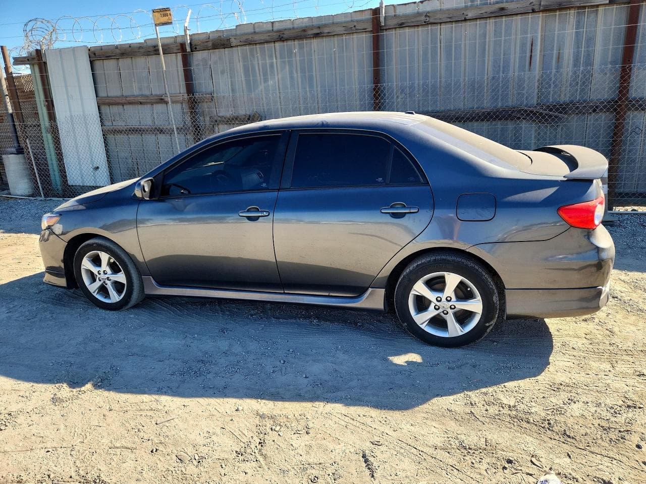 2011 Toyota Corolla S - foto 2