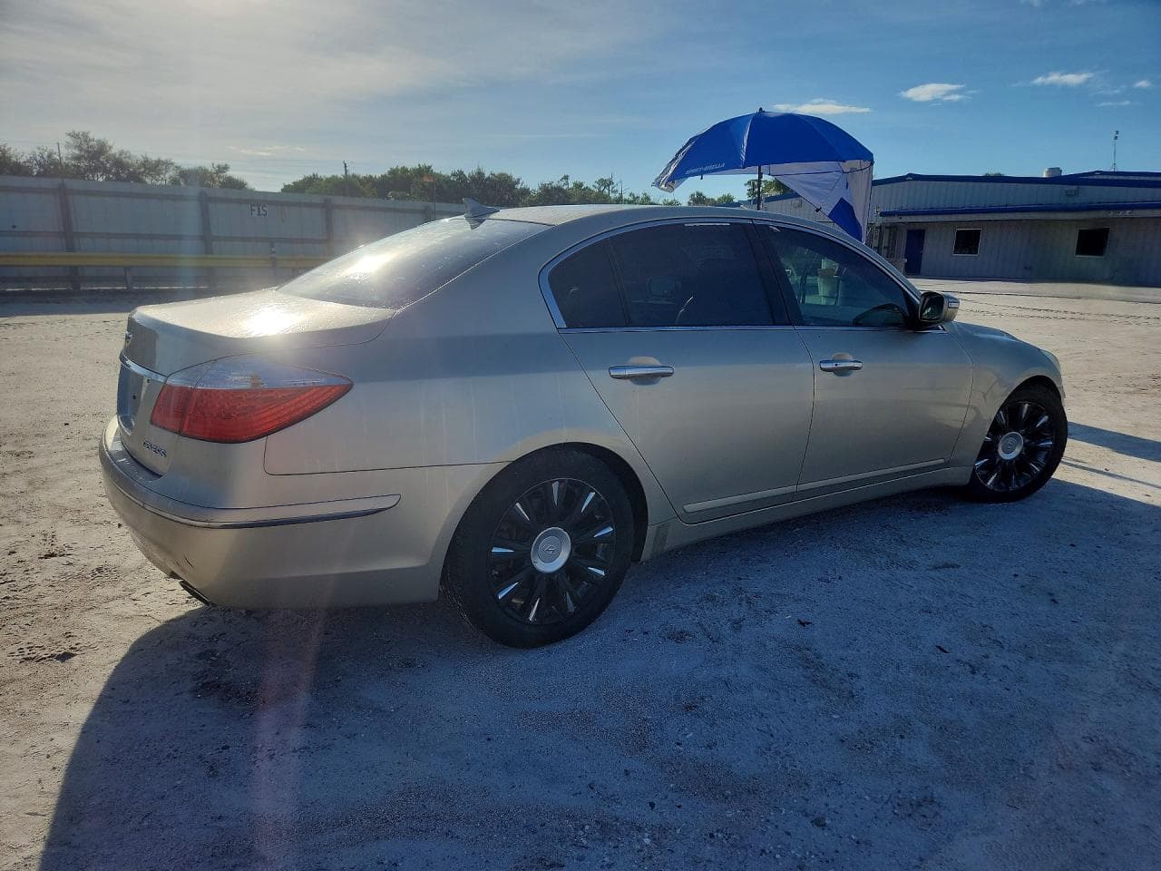 2010 Hyundai Genesis 3.8L - foto 3