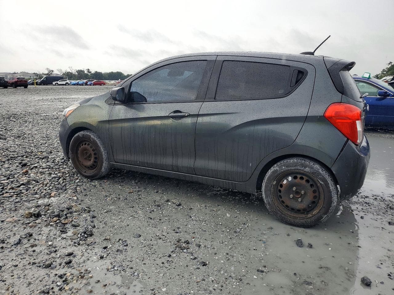 2019 Chevrolet Spark Ls - foto 2