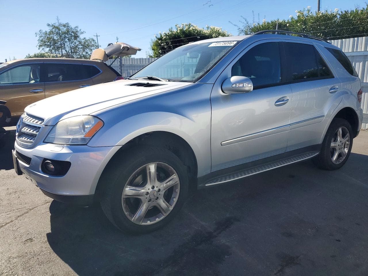 Mercedes-Benz M-klasse 2007 z USA
