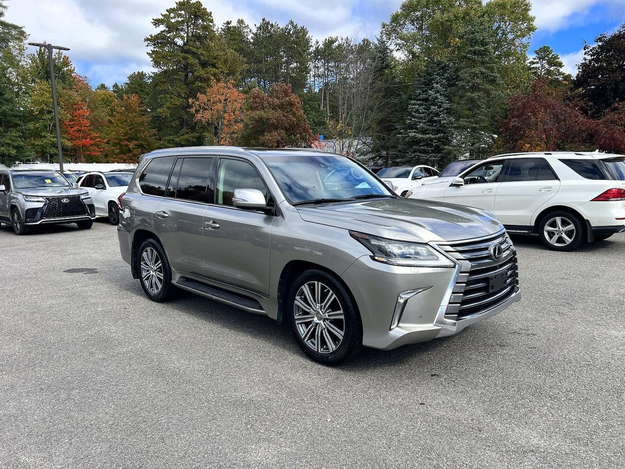 Lexus LX 2016 z USA