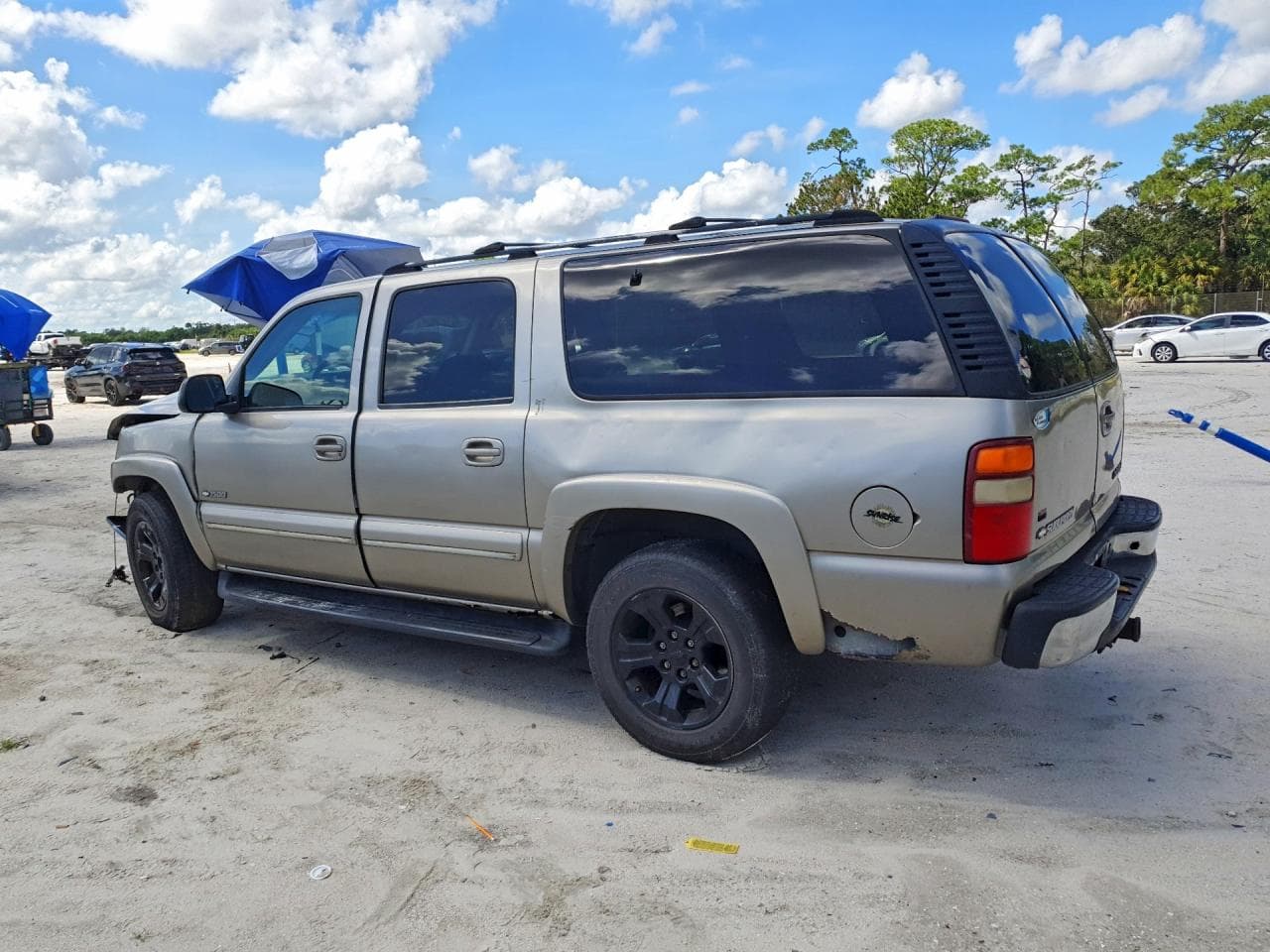 2001 Chevrolet Suburban C1500 - foto 2