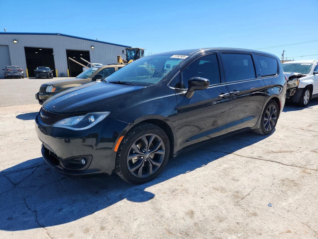 Chrysler Pacifica 2019 z USA