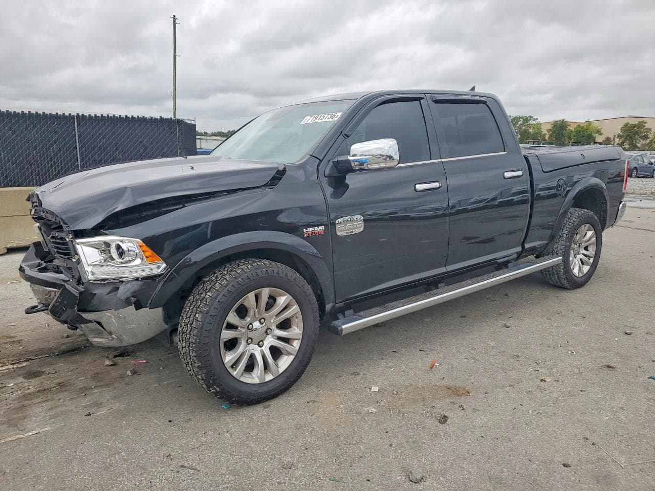 RAM 1500 2017 z USA
