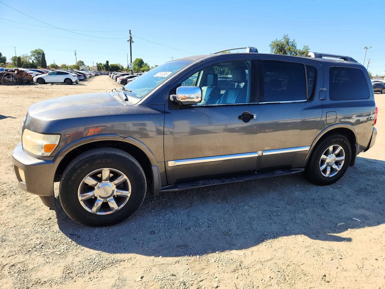 Infiniti QX56 2004 z USA