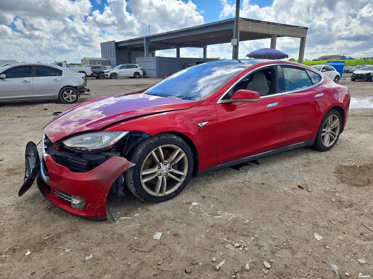Tesla Model S 2015 z USA