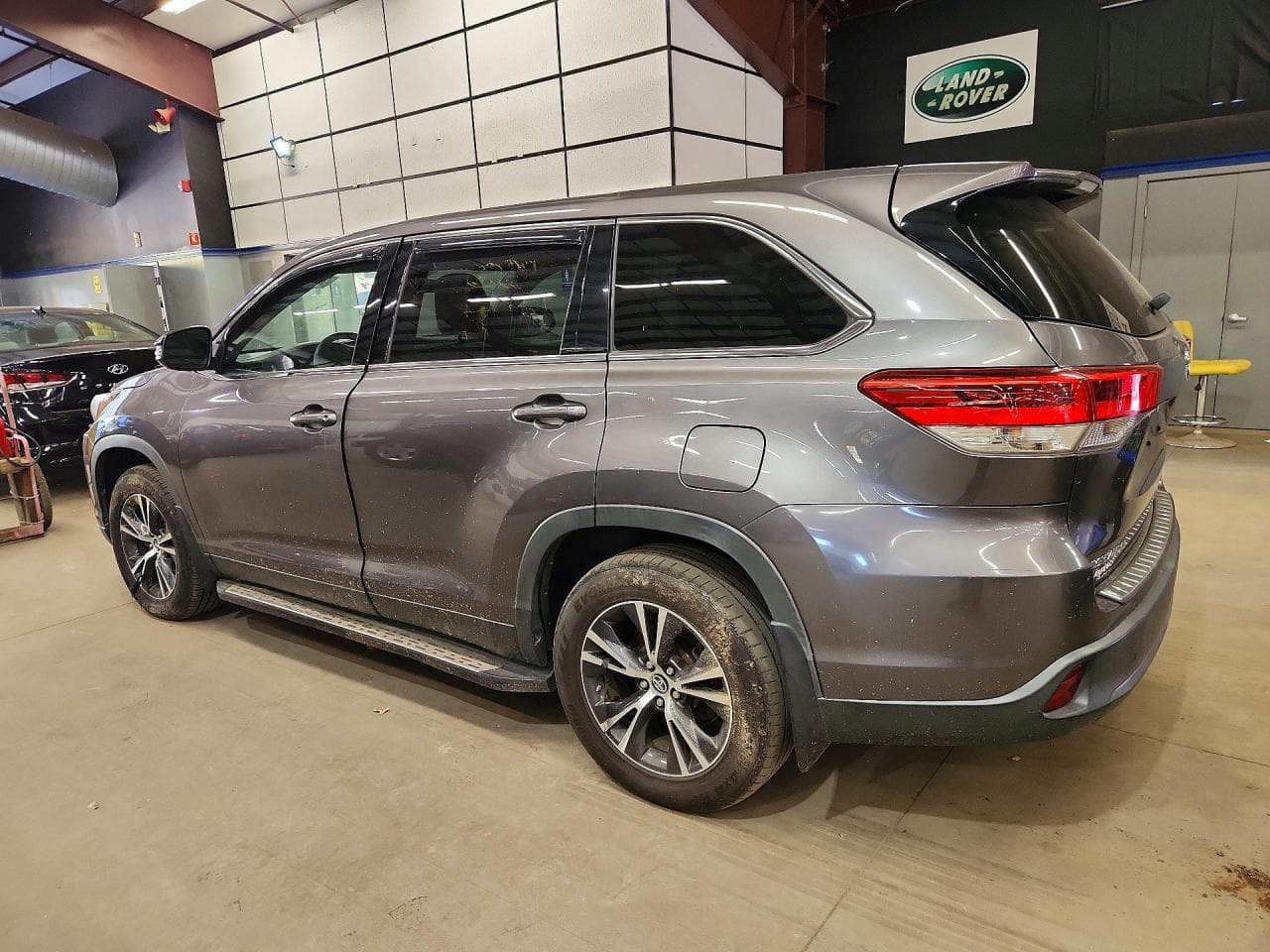 2019 Toyota Highlander Le - foto 2