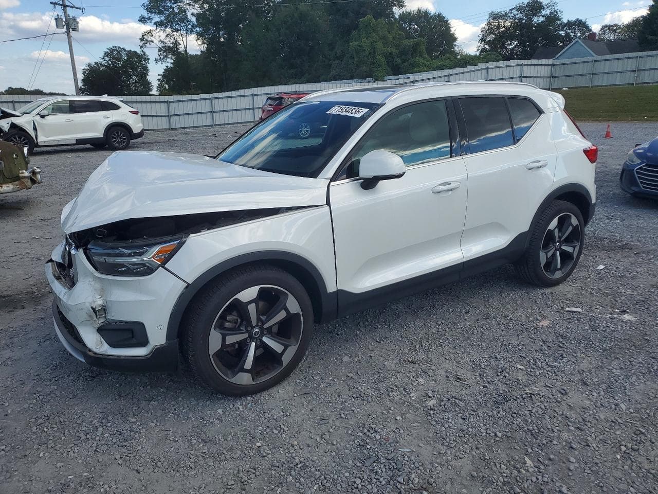 Volvo XC40 2019 z USA
