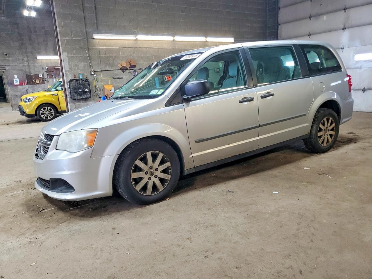 Dodge Caravan 2012 z USA