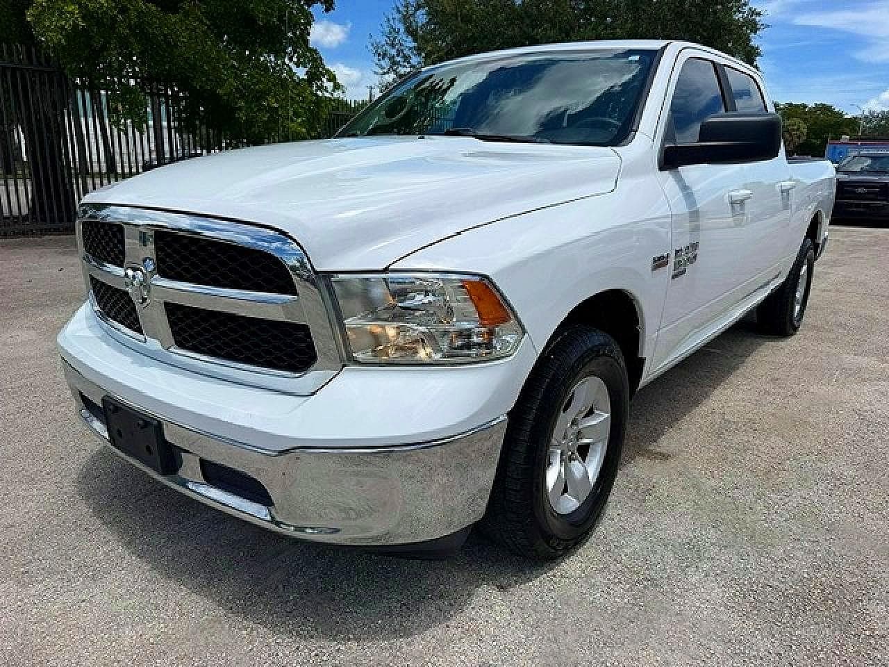 RAM 1500 2021 z USA