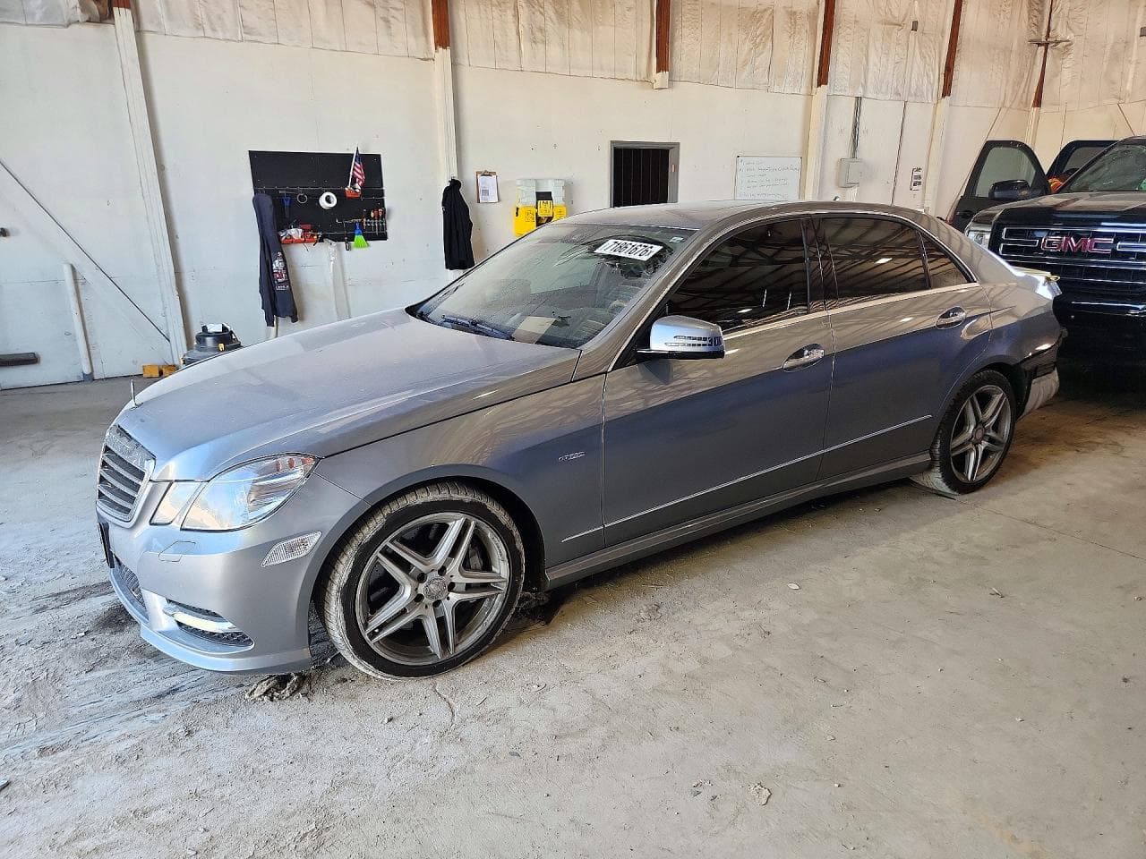 Mercedes-Benz E-klasse 2012 z USA