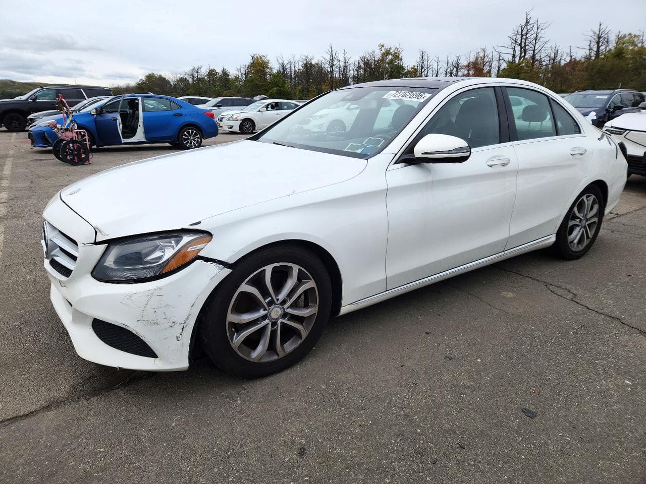 Mercedes-Benz C-klasse 2016 z USA