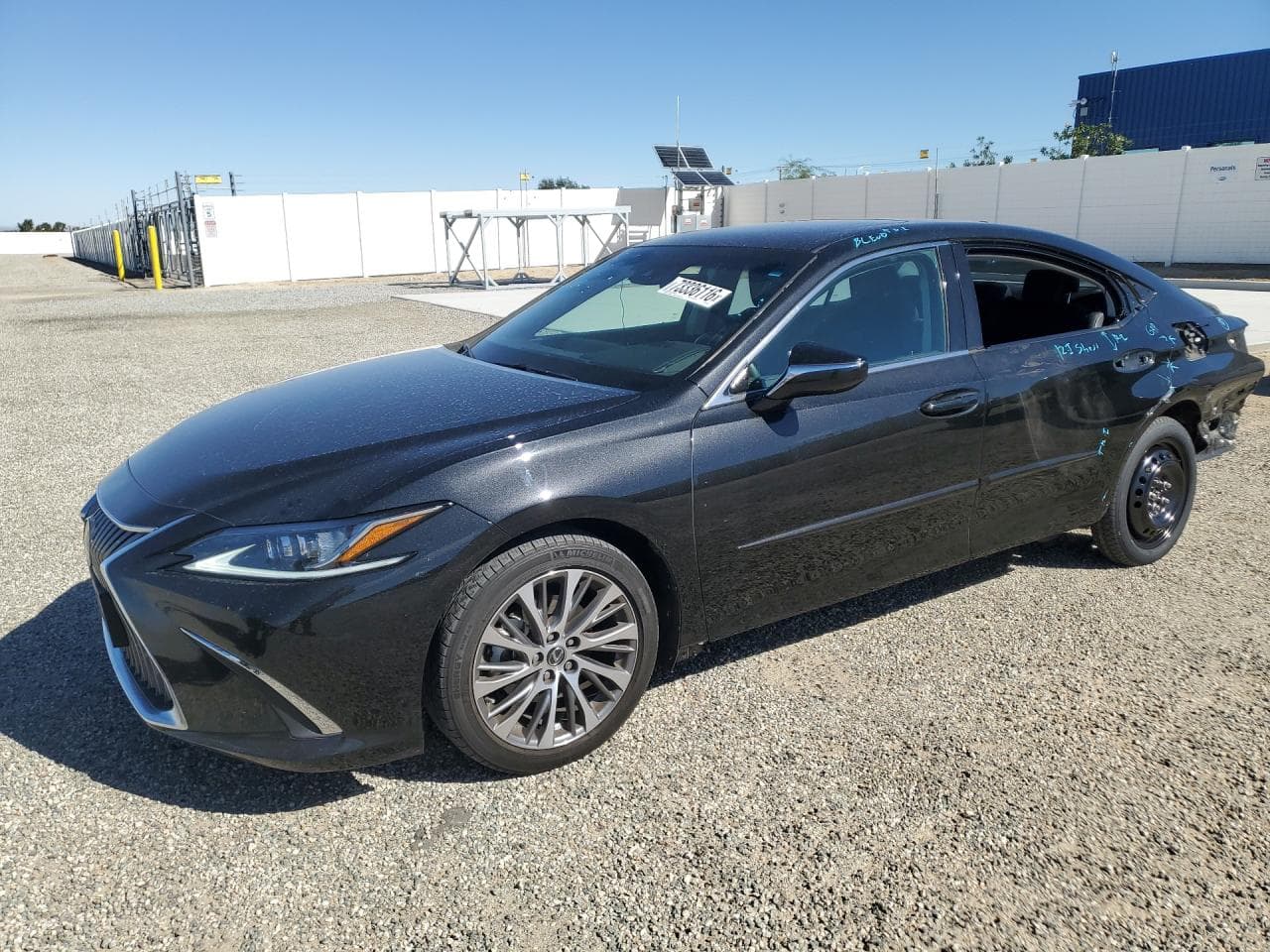 Lexus ES 2021 z USA