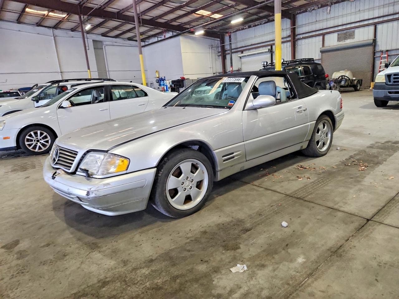 Mercedes-Benz SL-klasse 2000 z USA