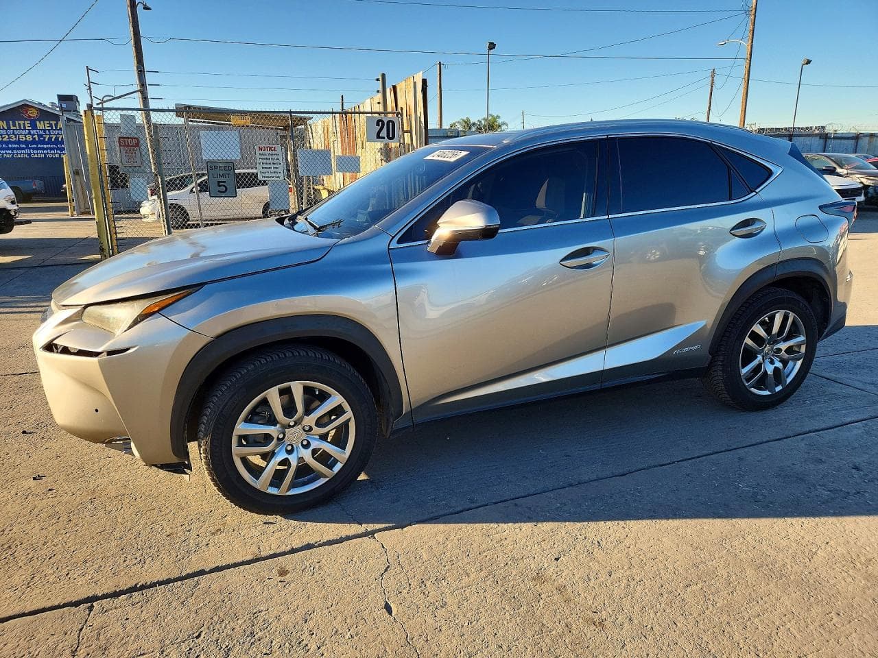Lexus NX 2016 z USA