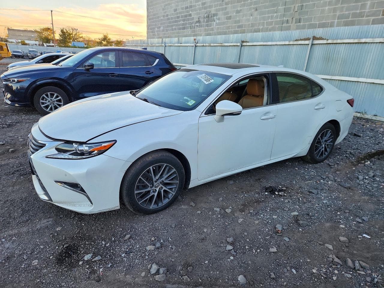 Lexus ES 2017 z USA