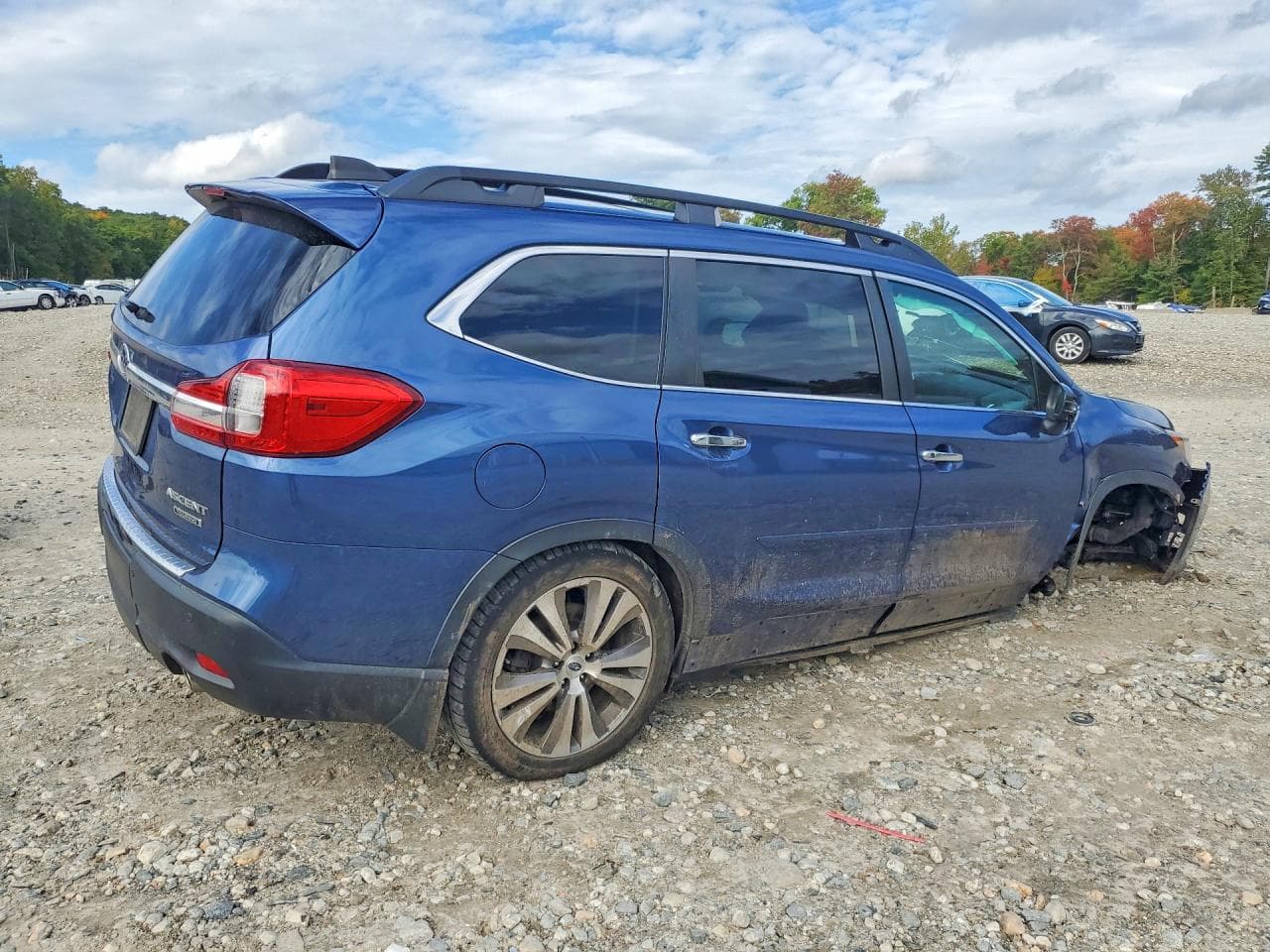2022 Subaru Ascent Touring - foto 3