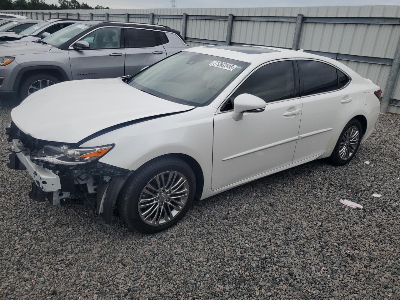 Lexus ES 2017 z USA