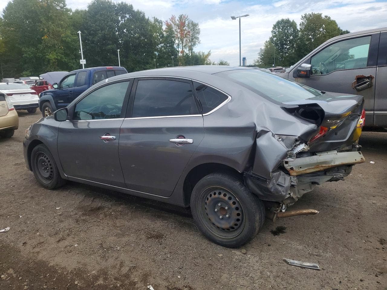 2018 Nissan Sentra S - foto 2