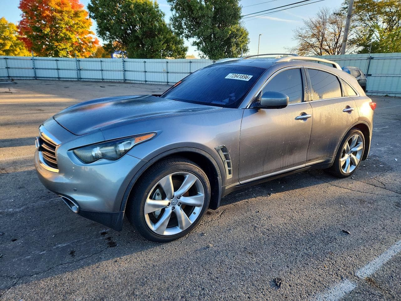 Infiniti QX70 2012 z USA