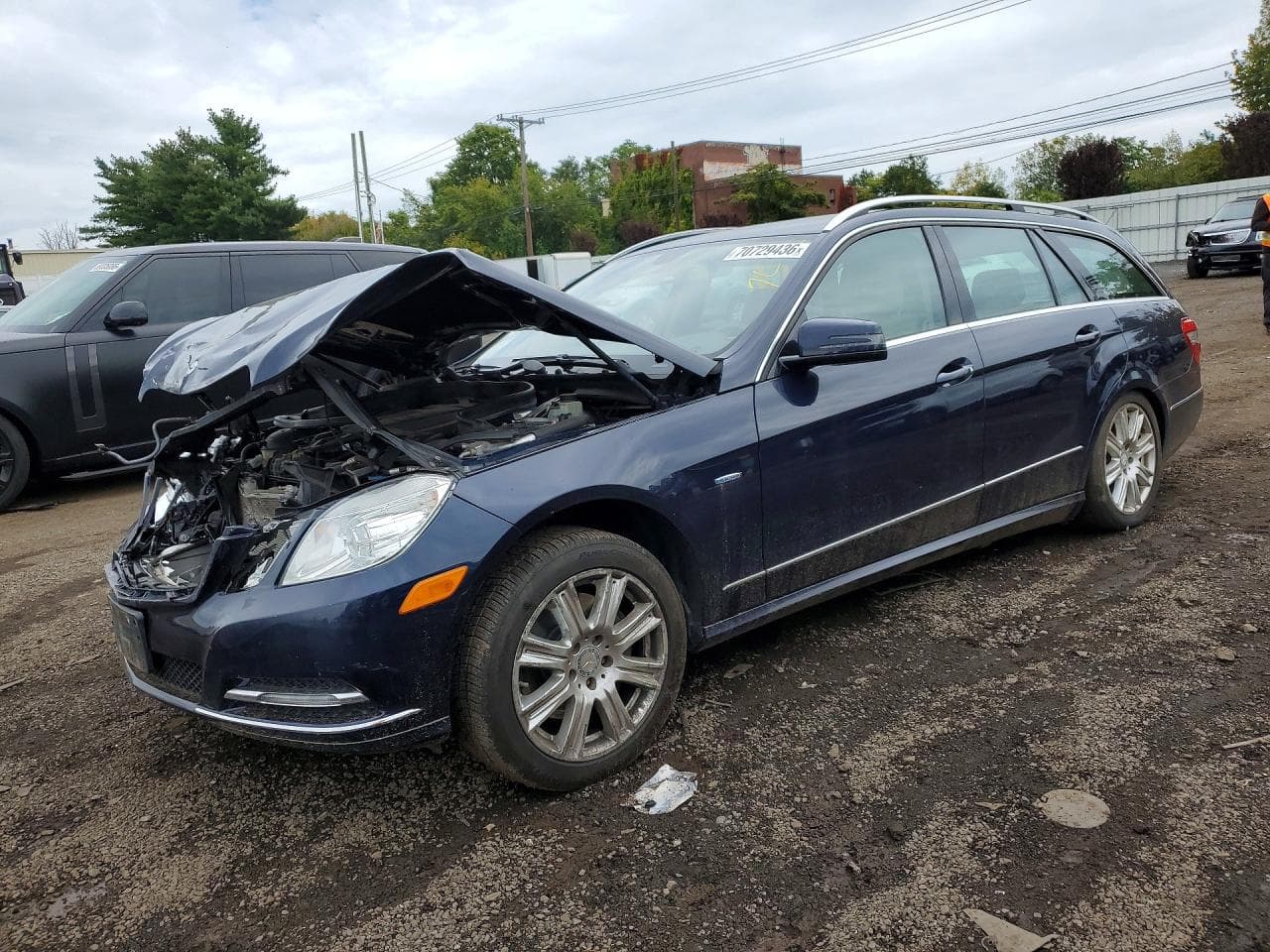 Mercedes-Benz E-klasse 2012 z USA