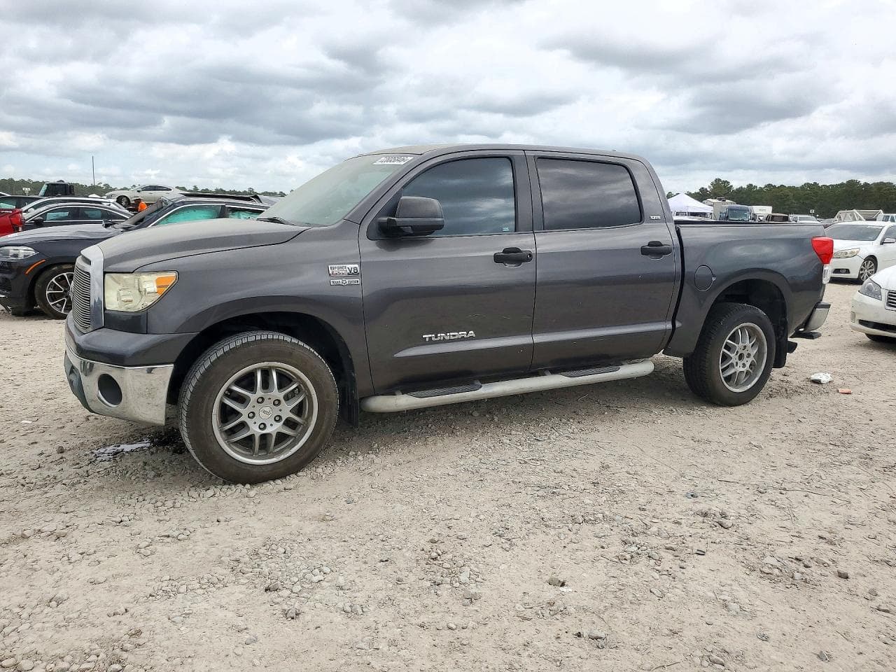 Toyota Tundra 2011 z USA