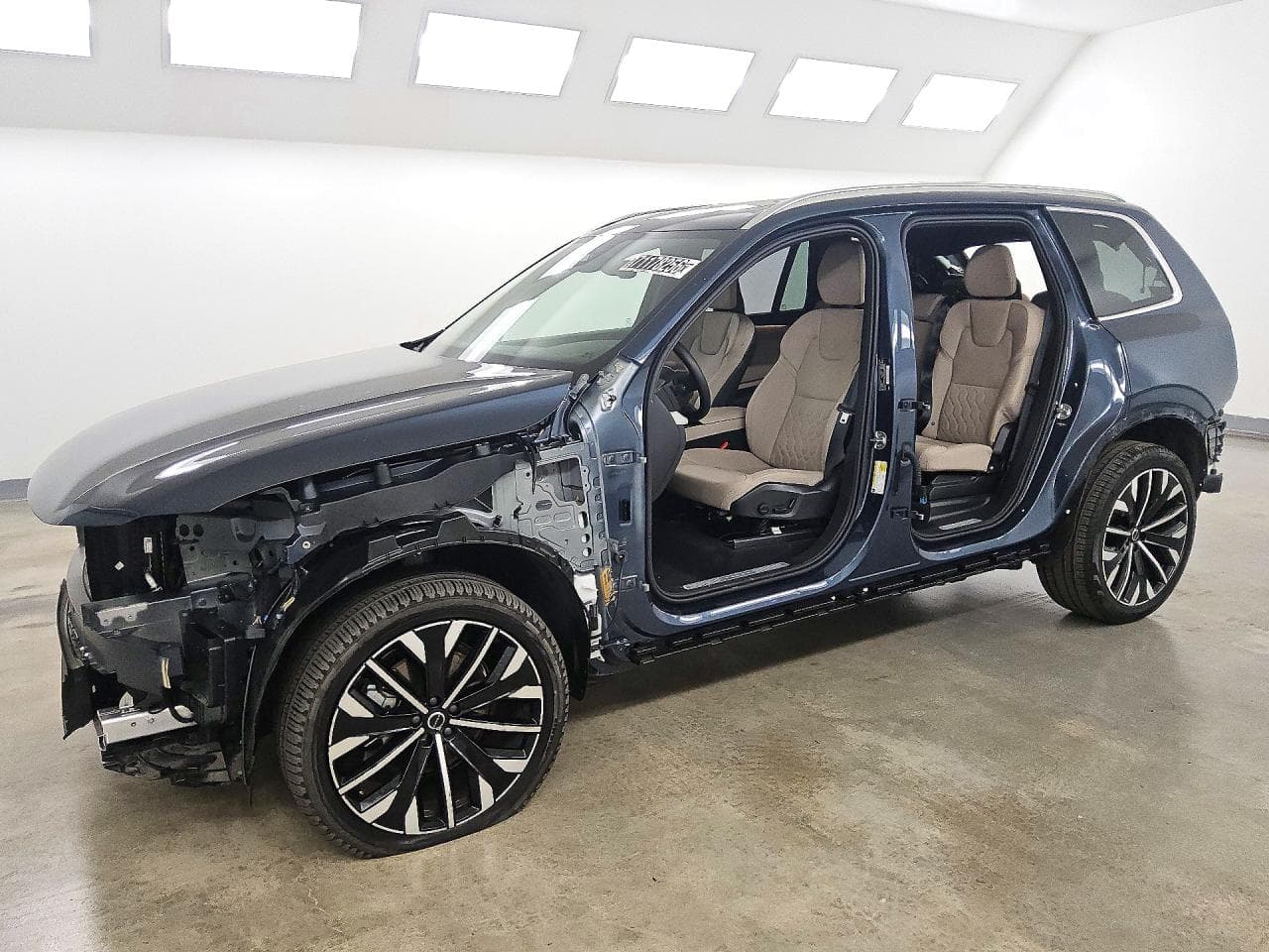 Volvo XC90 2025 z USA