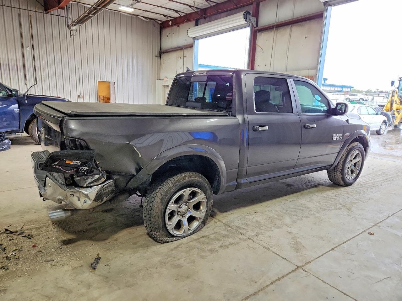 2017 Ram 1500 Laramie - foto 3