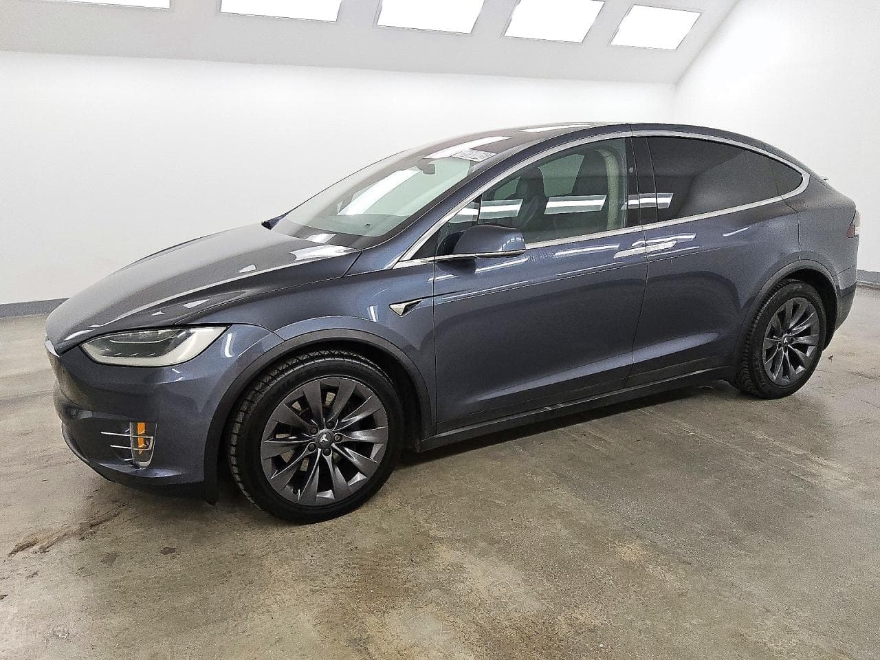 Tesla Model X 2018 z USA