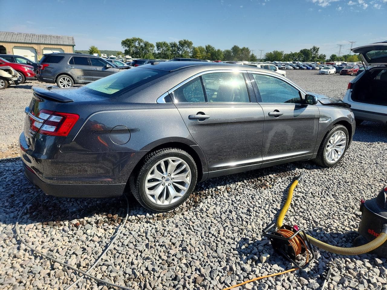 2018 Ford Taurus Limited - foto 3